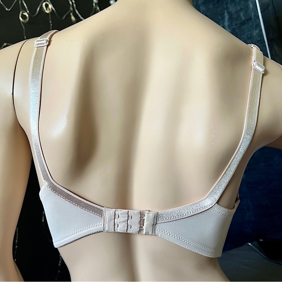 NWT! 🌸 BEAUTIFUL NUDE LACE UNDERWIRE BRA. 34DD NEVER WORN. - Picture 4 of 4